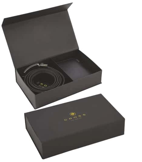 Bi-Fold Wallet with Reversible Belt